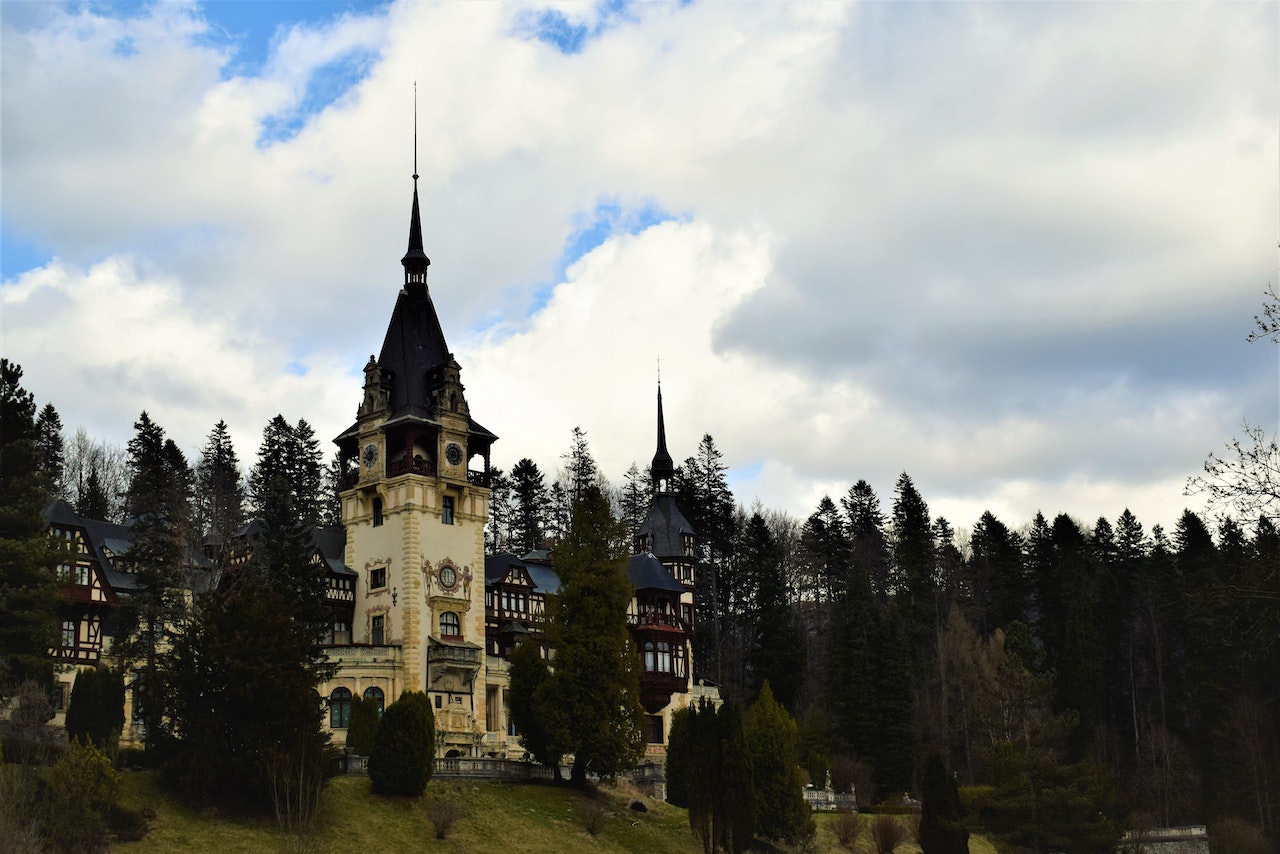 Activități captivante pentru o vacanță memorabilă în Sinaia